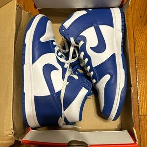 Kentucky blue dunks